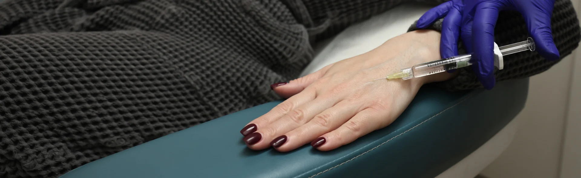 Biorevitalization of hands, photo 1