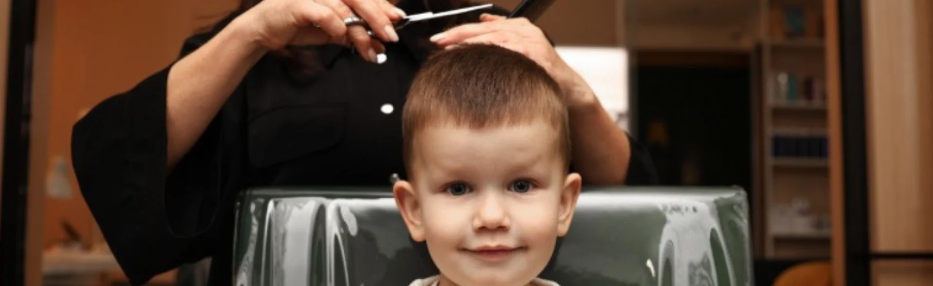 Children’s haircut, photo 1